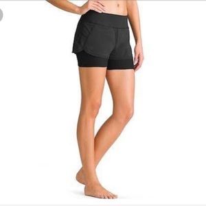 Athleta 2 in 1 Pulse Shorties!